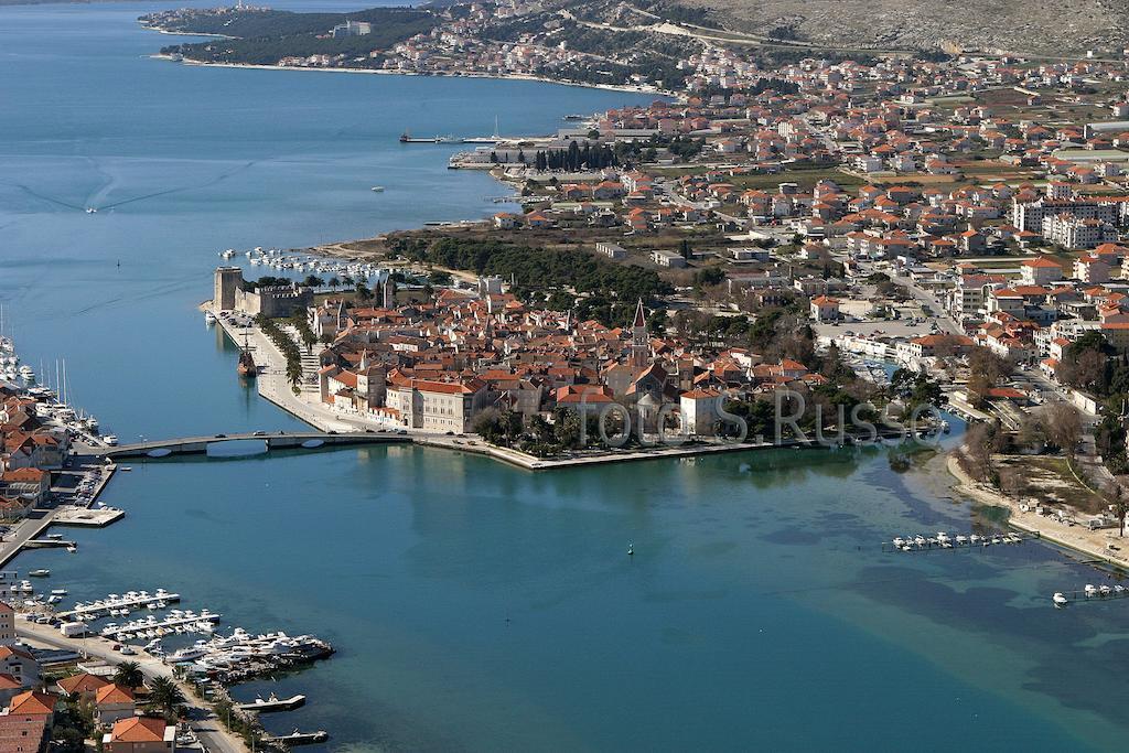 Villa Iris Apartments Seget Vranjica Dış mekan fotoğraf