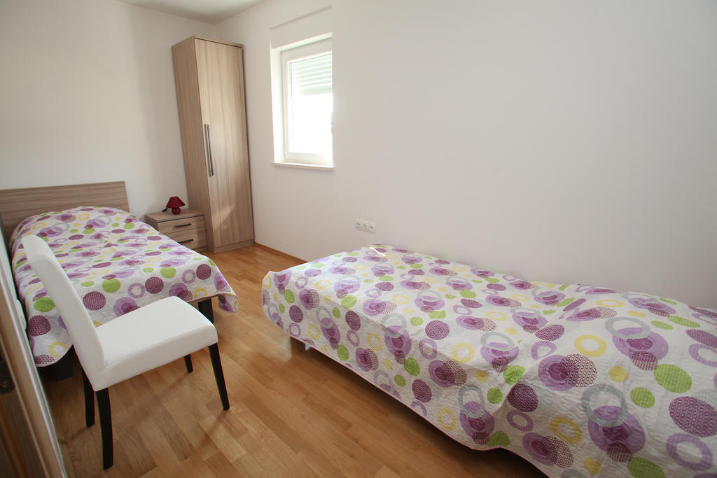 Villa Iris Apartments Seget Vranjica Dış mekan fotoğraf