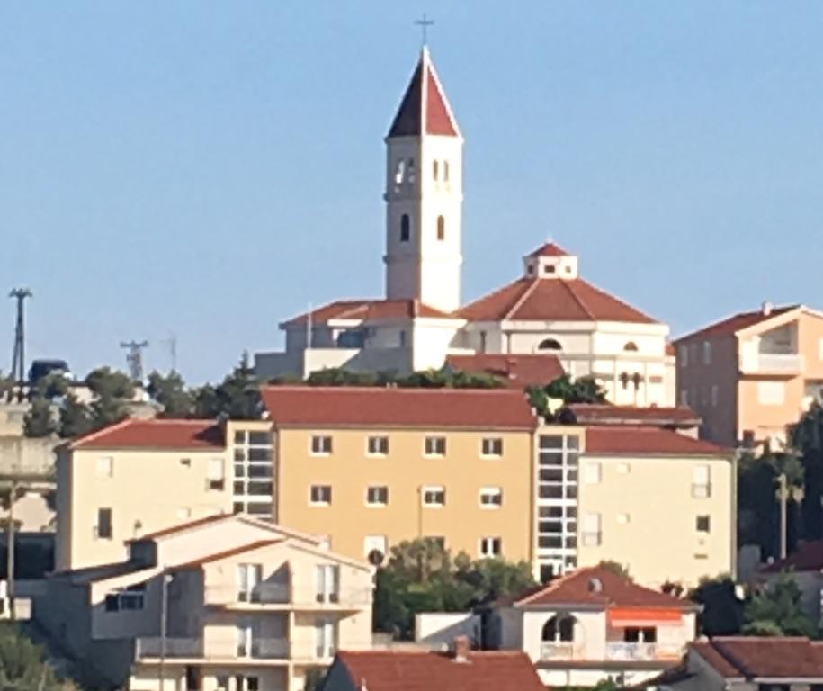 Villa Iris Apartments Seget Vranjica Dış mekan fotoğraf